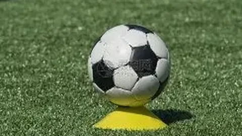 首钢借周琦休战击败福建，高诗岩双响山东逆转广州